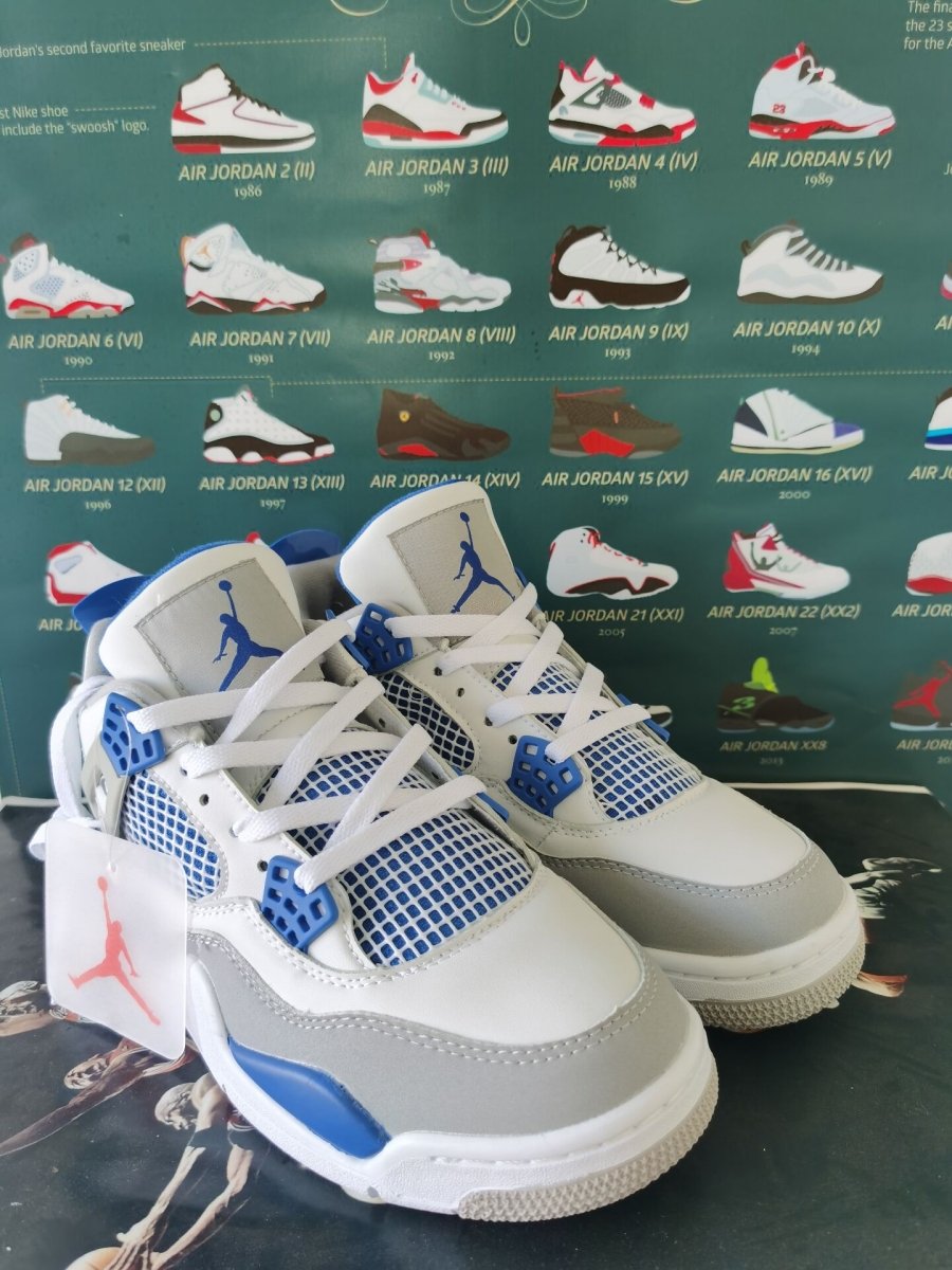 JORDAN 4 x MILITARY BLUE